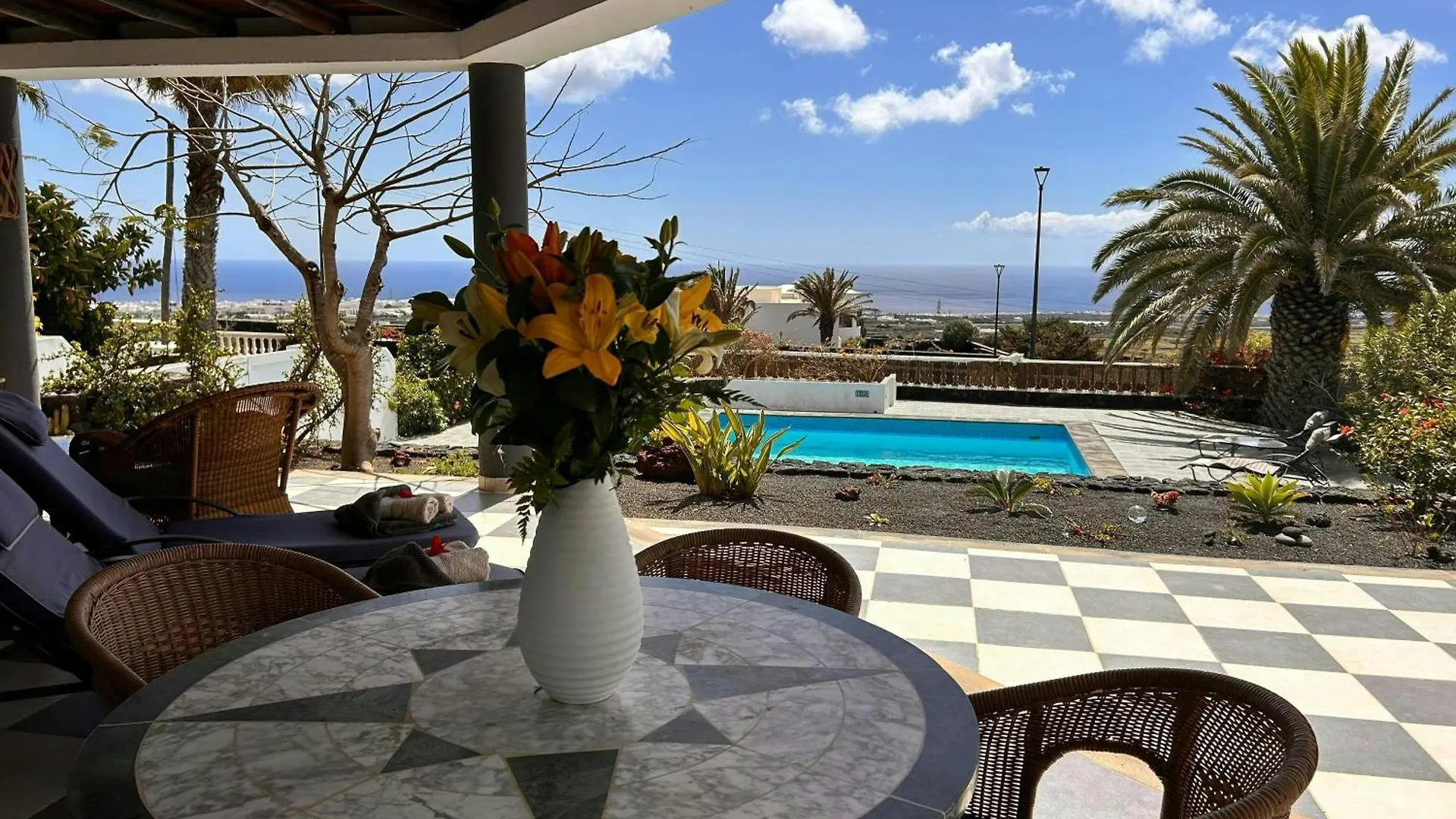Casa Rose Villa Tegoyo